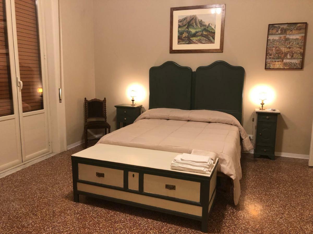 Al Teatro Biondo Guest House Palermo Exterior foto